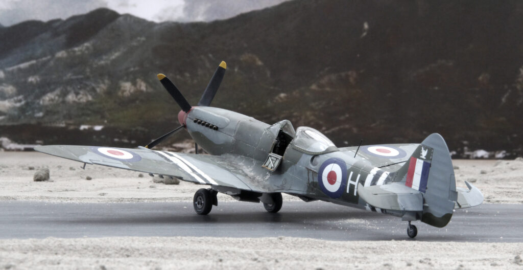 Supermarine Spitfire FR Mk XVIII of 28 Squadron based at Kai Tak, late 1950. Airfix 1/48th scale.